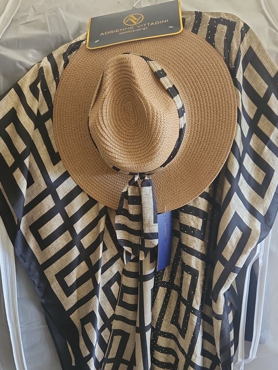 Adrienne Vittadini Other - Adrienne Vittadini KIMONO &  Hat SET with Black and Taupe Geometric pattern